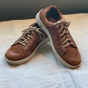 Born brown casual shoes